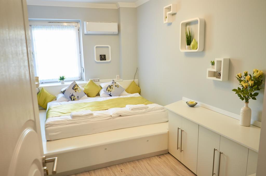 Centrum Luxus Apartman Makó Exteriör bild